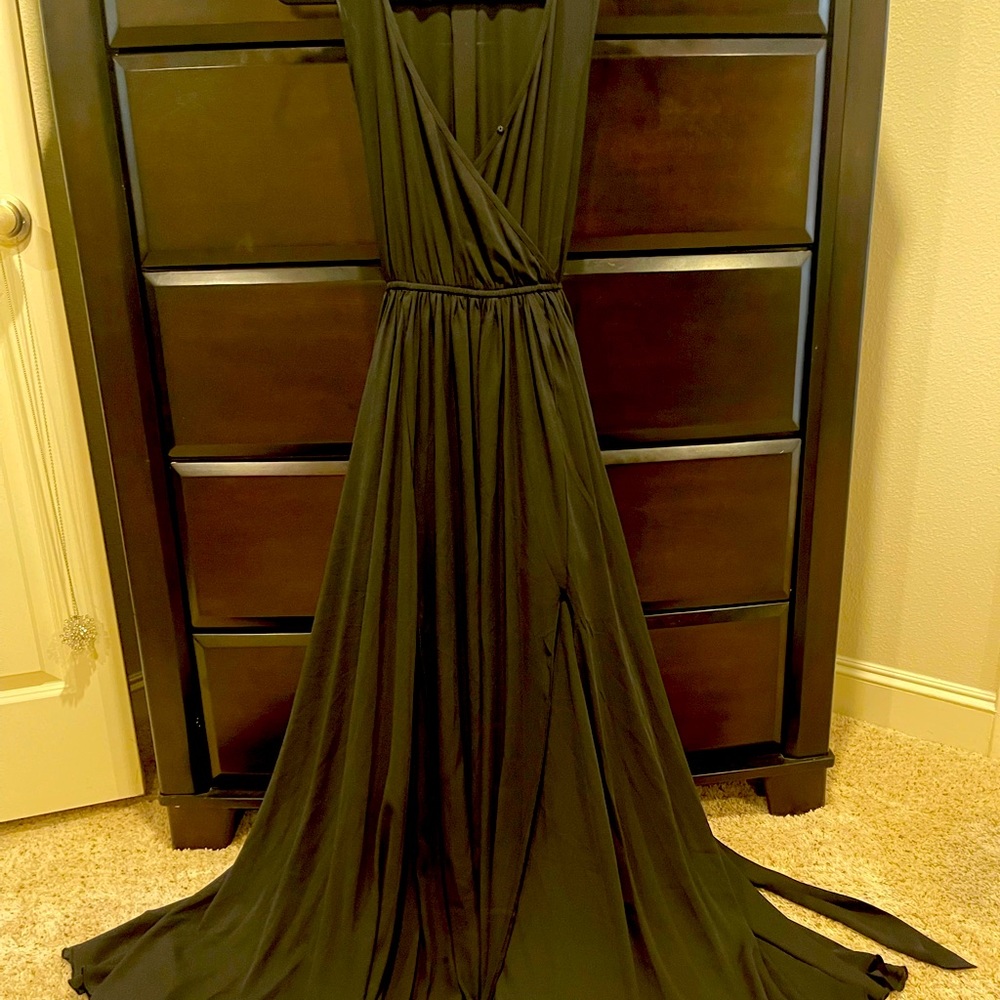 Black gorgeous maxi dress.